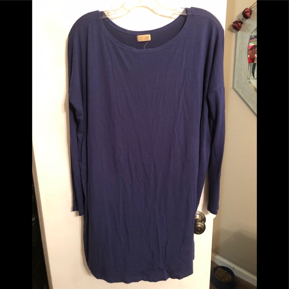 3/4 sleeve long shirt.